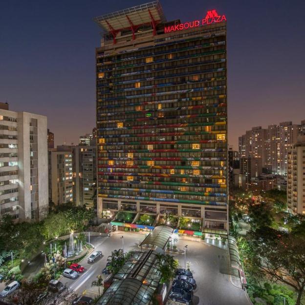 Maksoud Plaza, hotel sempre a frente de seu tempo, nos anos 80 ele já tinha elevador panorâmico e todo um belíssimo espaço de convivência, Maksoud Plaza é First Class.&nbsp;