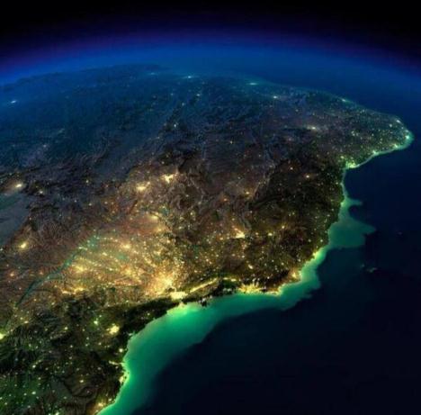 BRAZIL, UM DOS MAIORES E MAIS BONITOS LITORAIS DO MUNDO.&nbsp;<div>Lugar onde moram <span style="font-weight: bold;">AS MAIS LINDAS GAROTAS DE PROGRAMA</span></div>